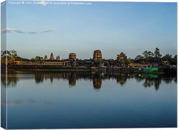  Twighlight at Angkor Wat Canvas Print by colin chalkley