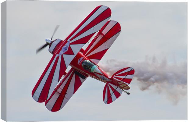 Pitts Special knife edge pass Canvas Print by Oxon Images