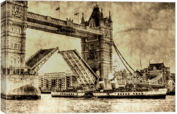 Tower bridge and the Waverley Vintage Canvas Print by David Pyatt