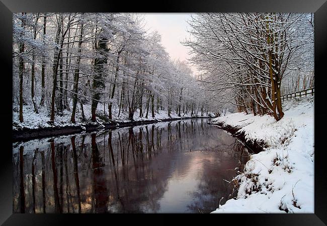 River Don in Winter  Framed Print by Darren Galpin