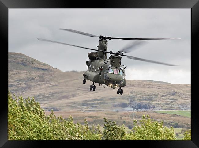 Boeing CH-47 Chinook  Framed Print by Rory Trappe