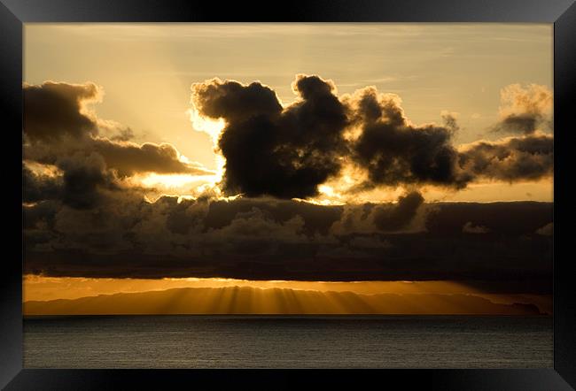 Sun rays Framed Print by Alan Pickersgill