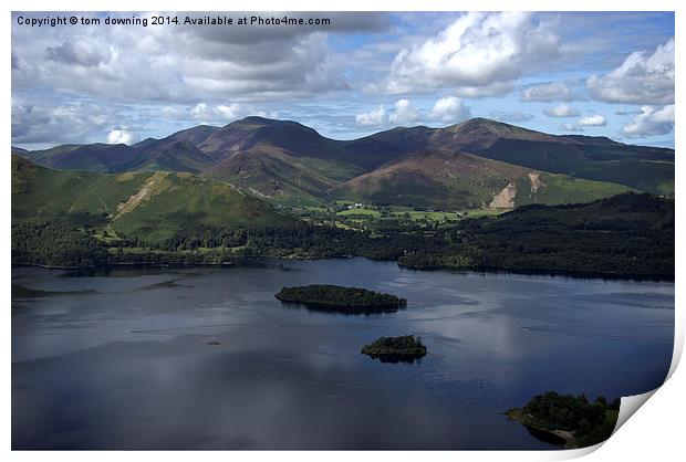  Derwent water & Catbells Print by tom downing