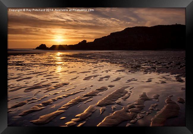  Sunrise on South Shields Beach Framed Print by Ray Pritchard