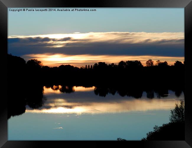  Sunrise on the Arno river, Pisa, Tuscany (IT) Framed Print by Paola Iacopetti