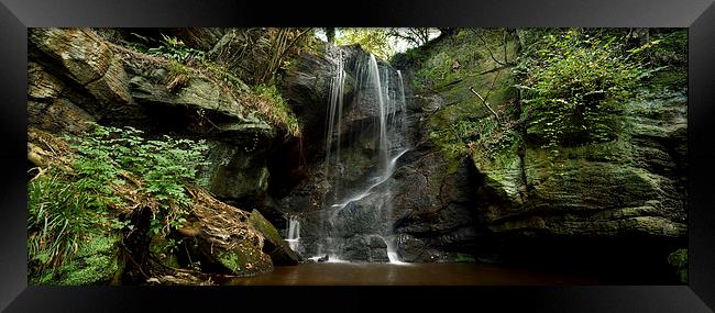  Routin Lynn, Northumberland Panoramic Framed Print by Dave Hudspeth Landscape Photography
