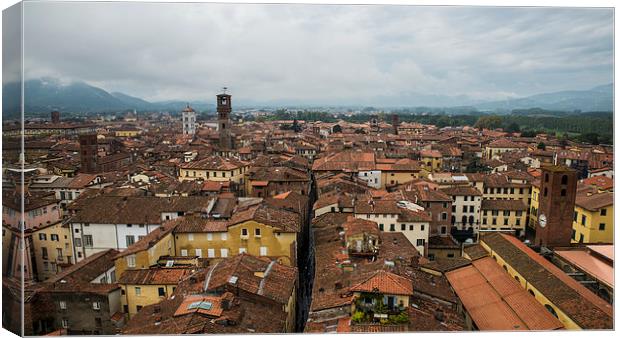  Lucca Canvas Print by Dave Wragg