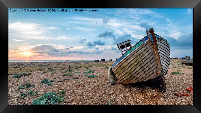  Sunrise at Dungeness Framed Print by Helen Hotson