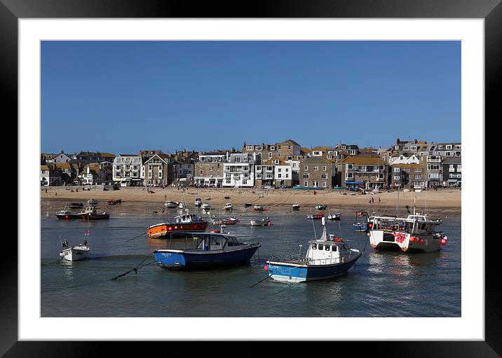  St Ives Harbour Framed Mounted Print by Robert Sherwood
