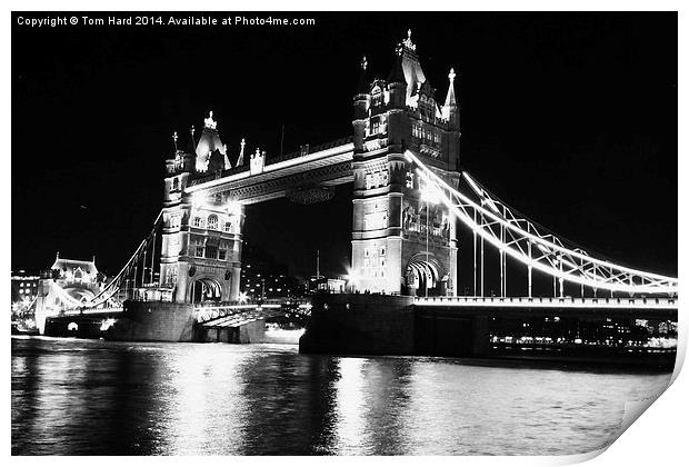  Tower Bridge Print by Tom Hard