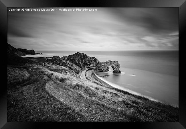 Durdle Door Framed Print by Vinicios de Moura