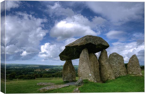 Pentre Ifan Canvas Print by Mark Robson