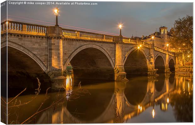  Richmond upon thames Canvas Print by mike cooper