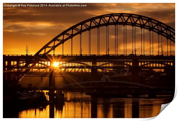  Sun Setting at Newcastle Print by Ray Pritchard