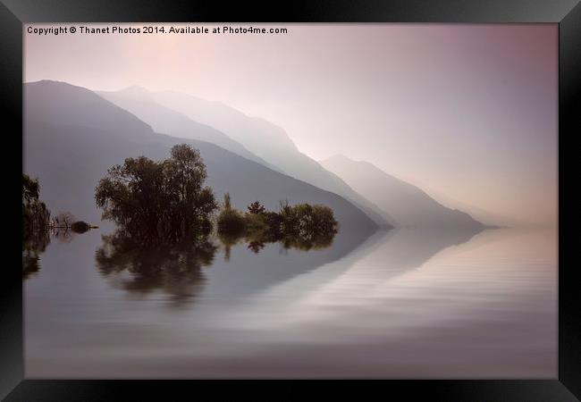  Early morning on the lake Framed Print by Thanet Photos