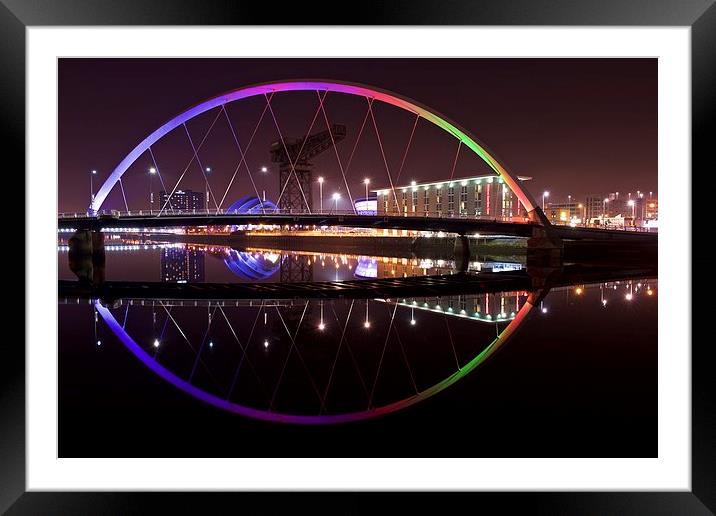  The Squinty Bridge, Glasgow Framed Mounted Print by Stephen Taylor