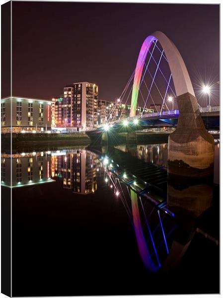 The Squinty Bridge, Glasgow Canvas Print by Stephen Taylor