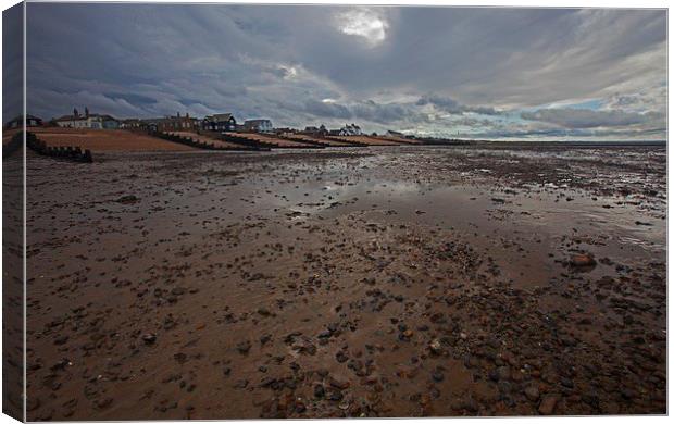  Reeves beach, Whitastable Canvas Print by Stephen Prosser