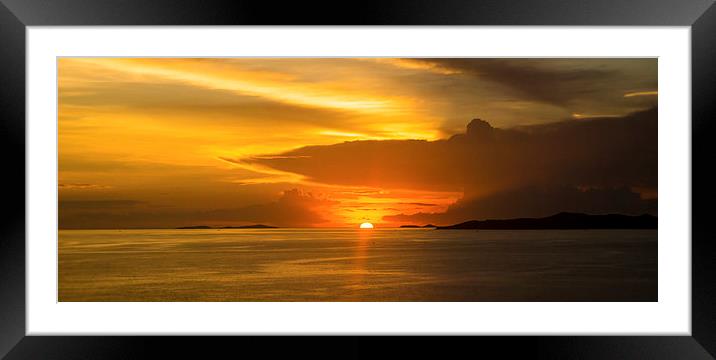  Sun going down under the angels wing Framed Mounted Print by scott innes