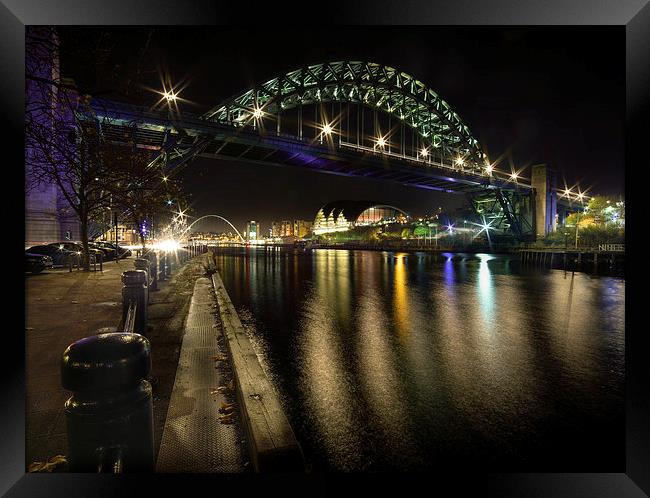  The Tyne Bridge, Newcastle Framed Print by Dave Hudspeth Landscape Photography