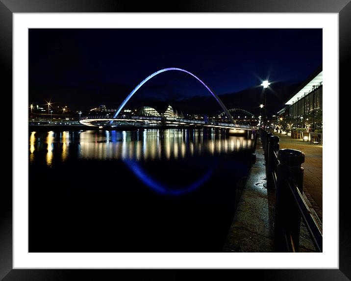  The Gateshead Millenium Bridge Framed Mounted Print by Dave Hudspeth Landscape Photography