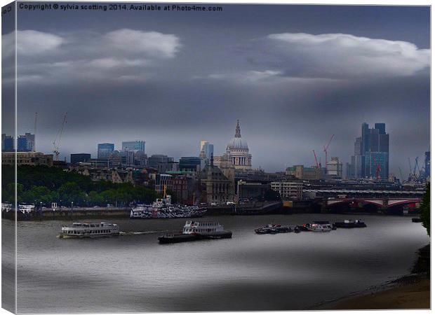  River Thames and the London skyline Canvas Print by sylvia scotting