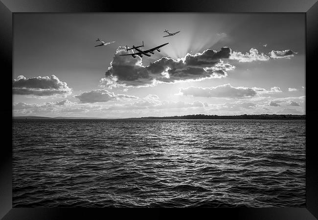 Into the sunset black and white version Framed Print by Gary Eason