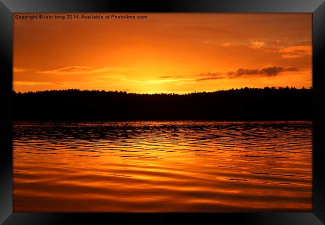  Walden Pond sunset. Framed Print by Iain Tong
