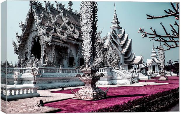  White Temple (Wat Rong Khun) Canvas Print by Dave Rowlands