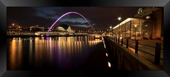   Gateshead Millennium Bridge Framed Print by Dave Hudspeth Landscape Photography