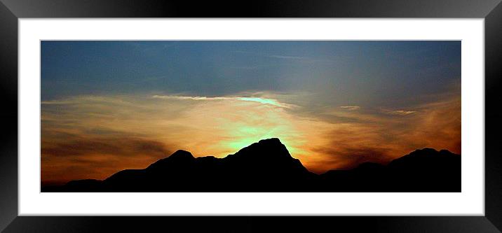  highland sunset Framed Mounted Print by dale rys (LP)