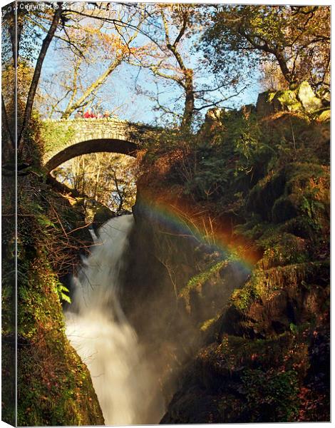  Aira Force rainbow  Canvas Print by Susan Tinsley