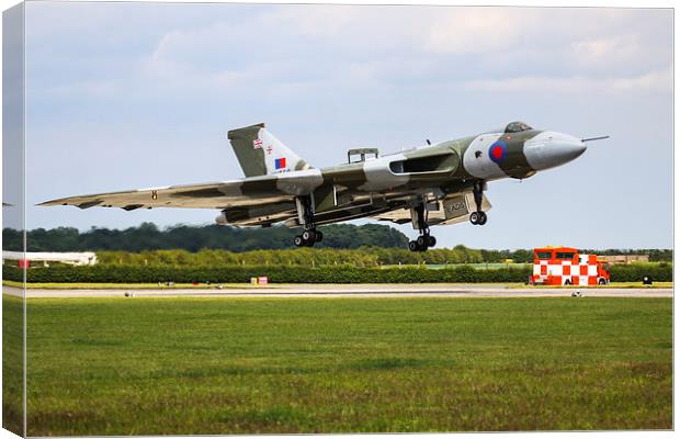  Vulcan Bomber Landing Canvas Print by Oxon Images
