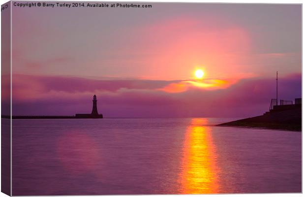  Roker Sunrise Canvas Print by Barry Turley