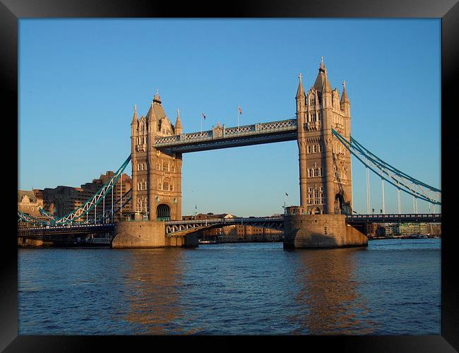  Tower Bridge Framed Print by Simon Hackett