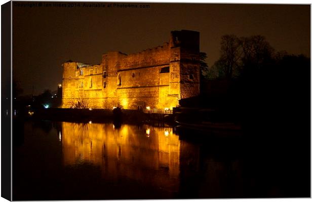  Castle by Night Canvas Print by Ian Hides