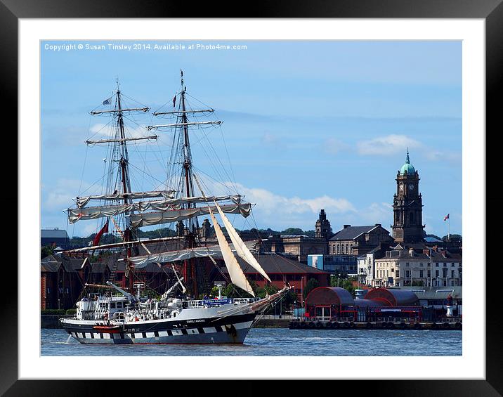 Sailing down the Mersey Framed Mounted Print by Susan Tinsley
