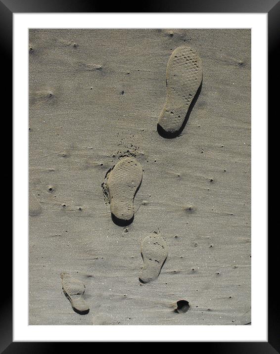 Footprints in the sand Framed Mounted Print by Lisa Tayler