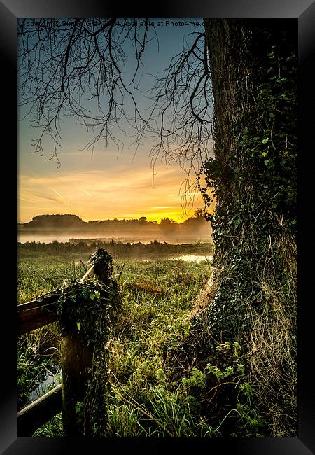 Countryside Sunrise Framed Print by Simon Gray