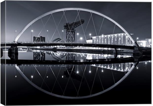 The Squinty Bridge, Glasgow Canvas Print by Stephen Taylor
