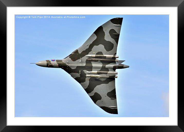  Mighty Vulcan Bomber XH558 Flying side on. Framed Mounted Print by Tom Pipe