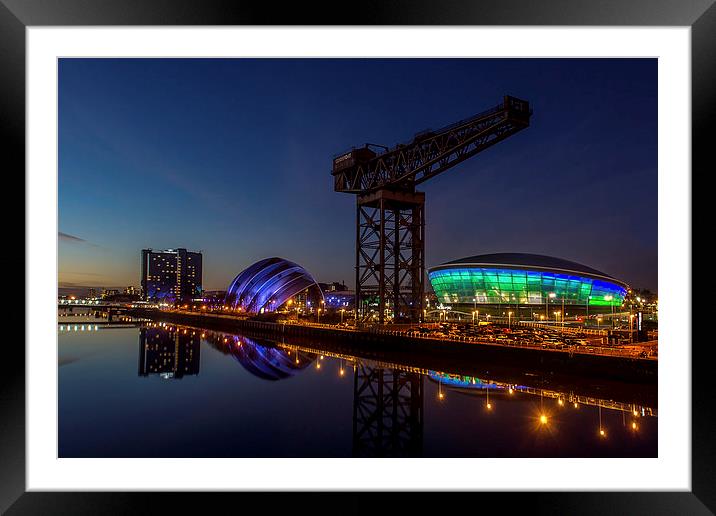 Glasgow at night Framed Mounted Print by Sam Smith