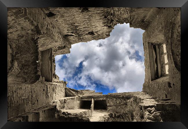 Sherbourne Castle 4 HDR Framed Print by Dave Windsor