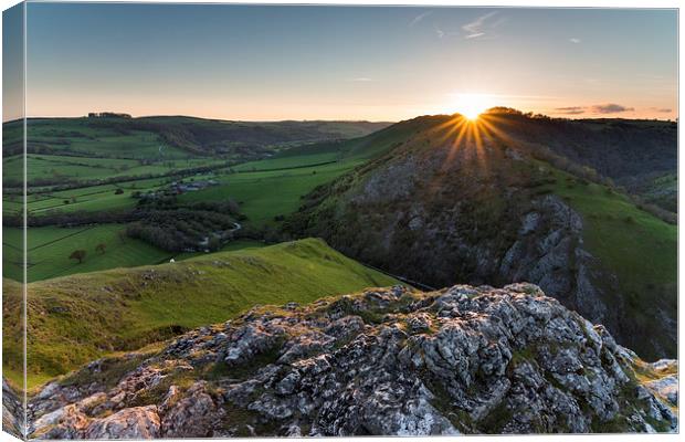  Thorpe Cloud Sunset Canvas Print by James Grant