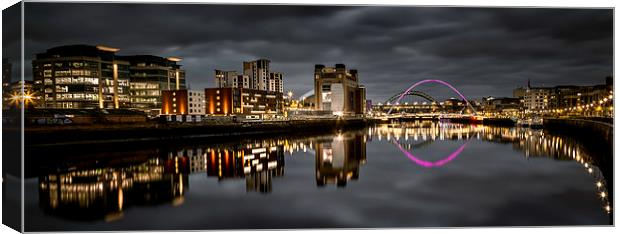  Newcastle Quayside Canvas Print by Richard Armstrong