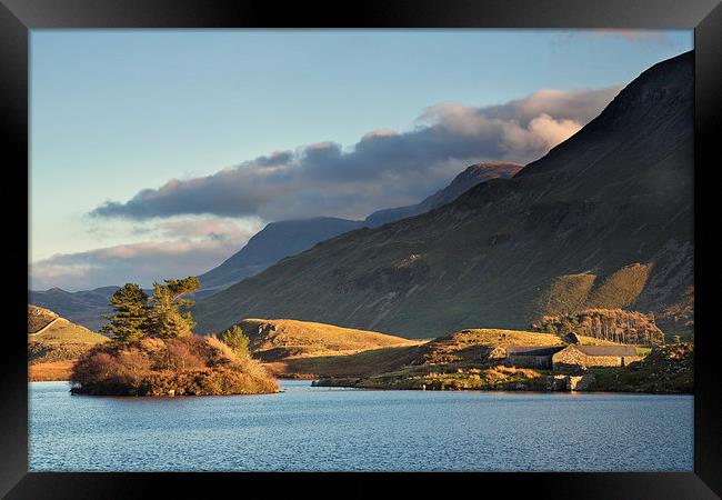  Creggenen lake and Cader Idris Framed Print by Rory Trappe