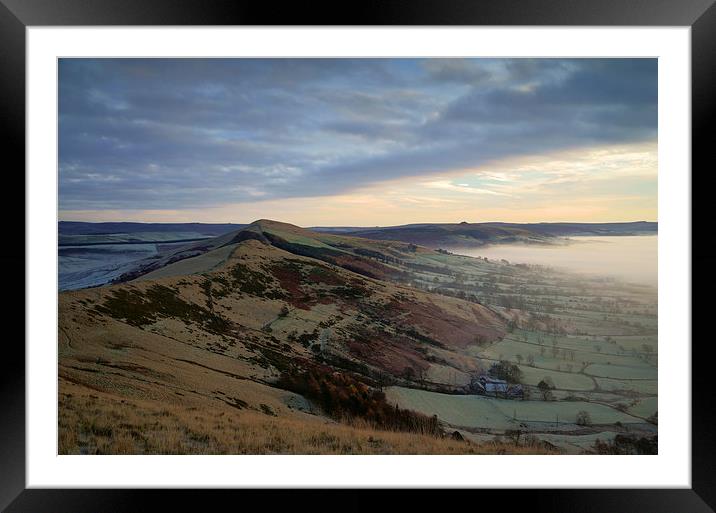 Great Ridge Morning Mist  Framed Mounted Print by Darren Galpin