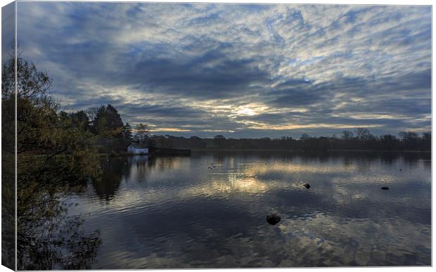  Sun coming up over Duddingston Loch Canvas Print by Alan Whyte