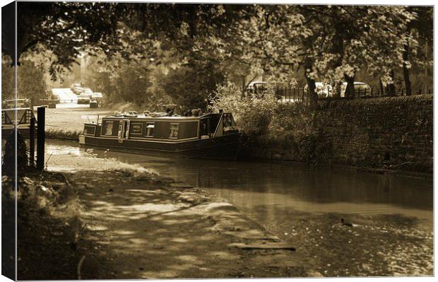  lovely canal boat Canvas Print by mark byatte