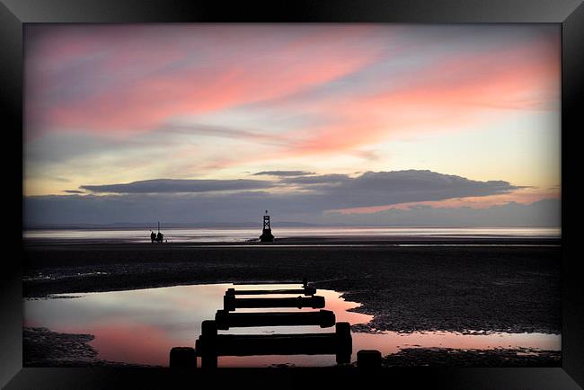  amazing sky,another place Framed Print by sue davies
